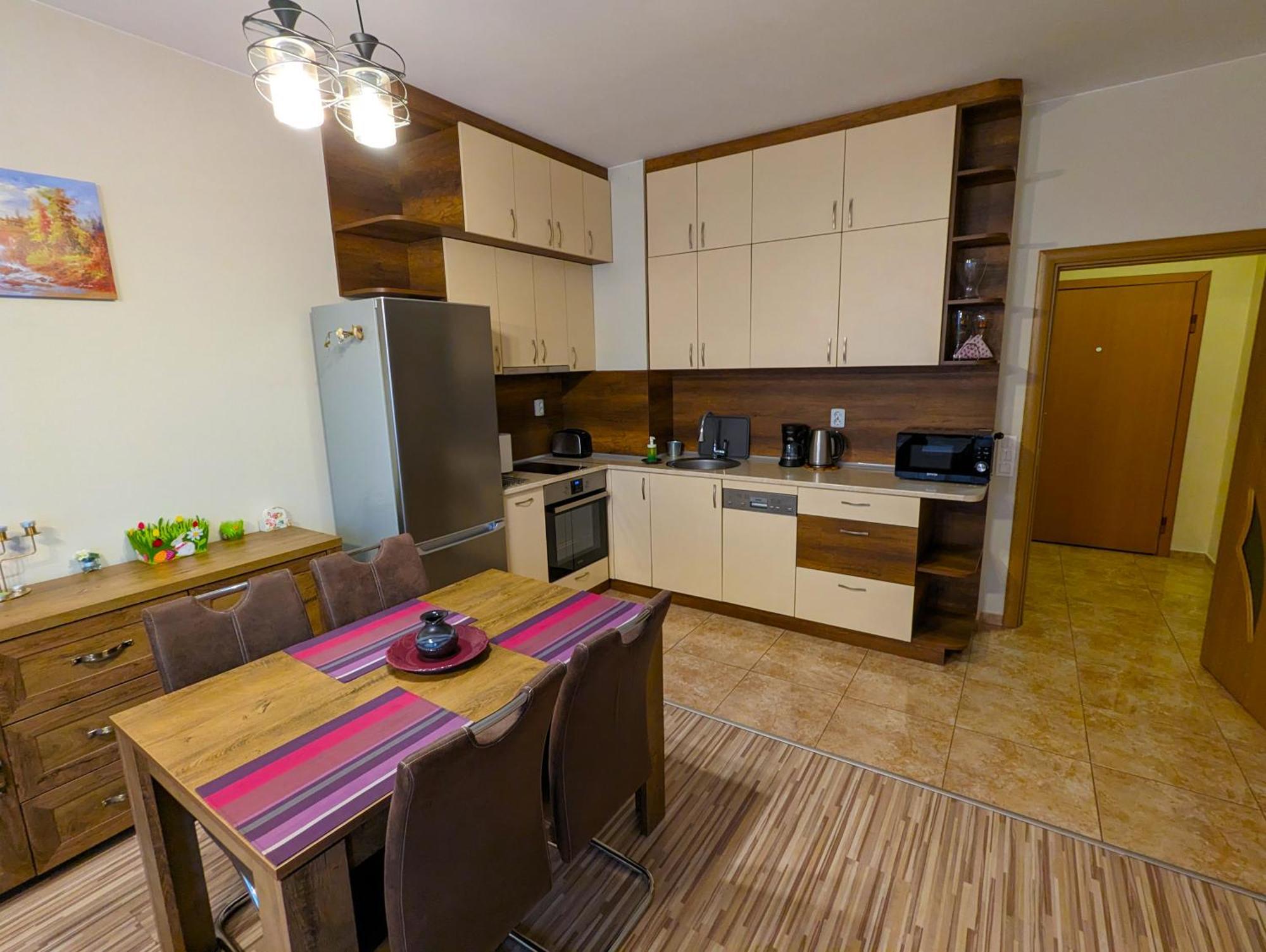 Business And Leisure Apartments In Mladost 2 With Free Garage Sofia Exterior photo